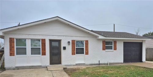 320 Elmwood Dr, La Place, LA, 70068-3320 | Card Image