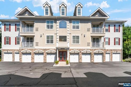 4 Slate Ct, Little Falls, NJ, 07424-4252 | Card Image