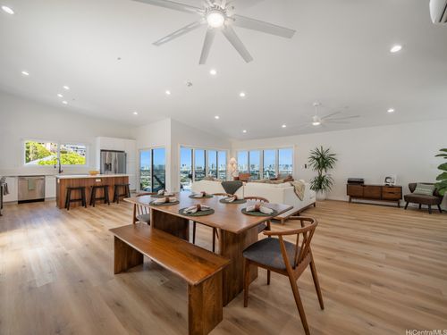 3616 Sierra Dr, Honolulu, HI, 96816-3328 | Card Image