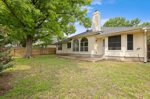 2422 Agarita Trl, Round Rock, TX, 78665-3521 | Card Image