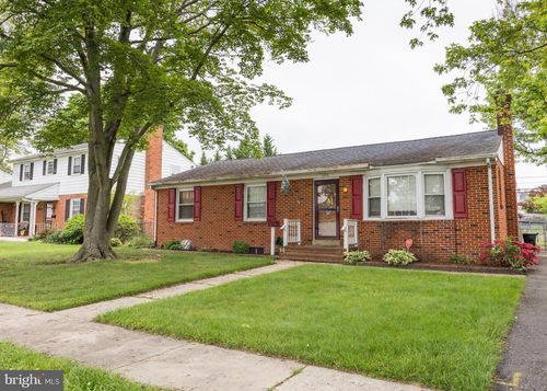 105 Stuyvesant Ave, Historic New Castle, DE, 19720-4526 | Card Image