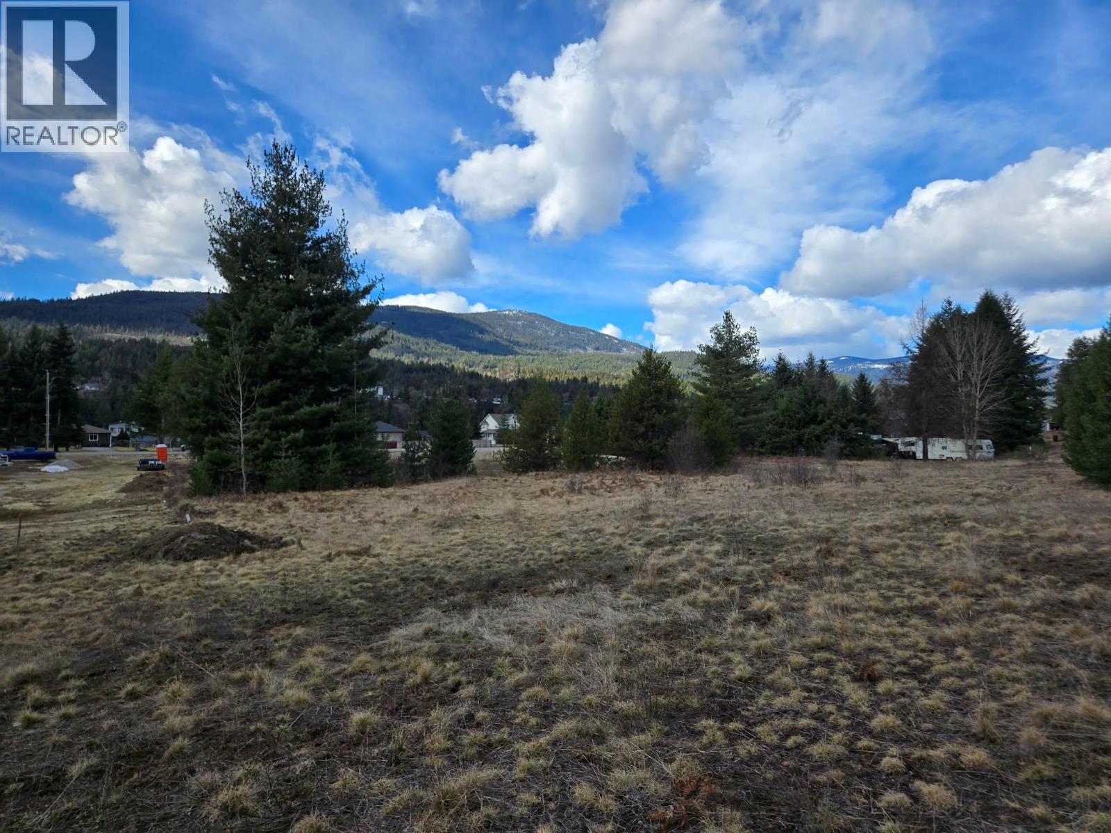 Land in Castlegar 3