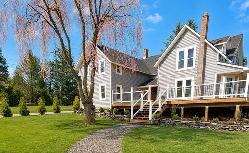 164 Sand Spring Rd, Cresco, PA, 18326-7970 | Card Image