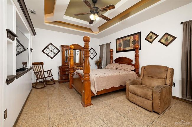 6813 N Gwin Rd, House other with 3 bedrooms, 3 bathrooms and 2 parking in Edinburg TX | Image 14
