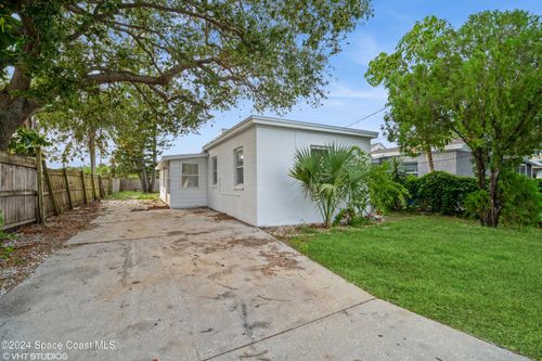 2154 Henry St Ne, Palm Bay, FL, 32905-2624 | Card Image