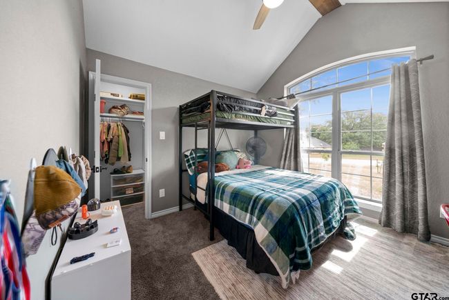 14083 Twin Ranch Rd, House other with 4 bedrooms, 2 bathrooms and null parking in Tyler TX | Image 14