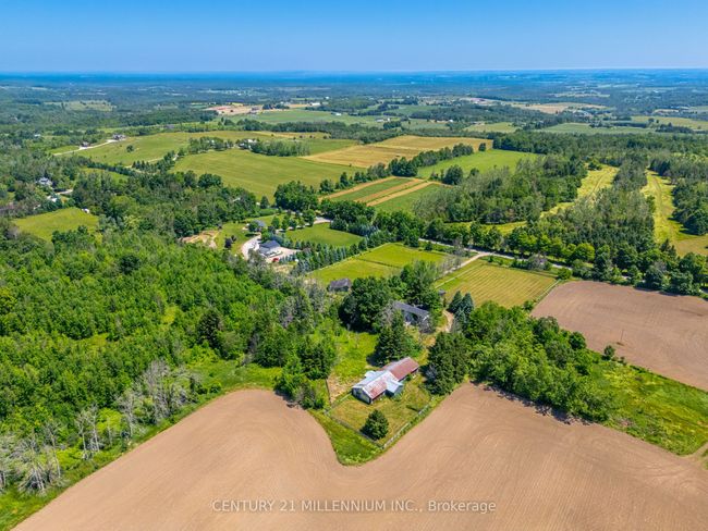 836100 4 Th Line E, House other with 3 bedrooms, 2 bathrooms and 20 parking in Mulmur ON | Image 39