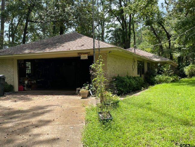 20312 Us Highway 69 S, House other with 4 bedrooms, 2 bathrooms and null parking in Tyler TX | Image 44