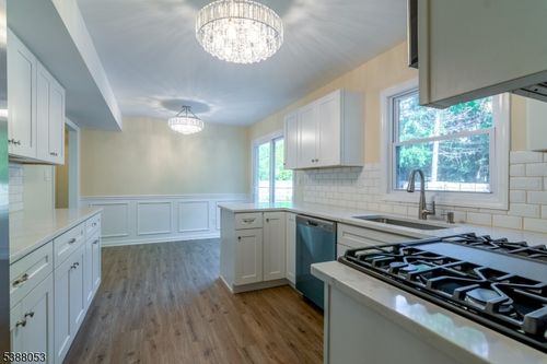 199 Berger St, Somerset, NJ, 08873-3363 | Card Image