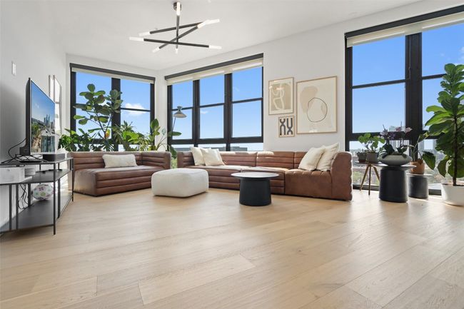 Living Room | Image 5