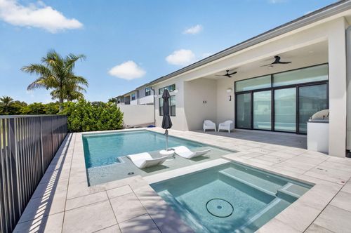 20033 Hirono Ln, Boca Raton, FL, 33434-5864 | Card Image