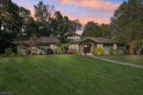 17 Valley View Ave, Summit, NJ, 07901-2312 | Card Image