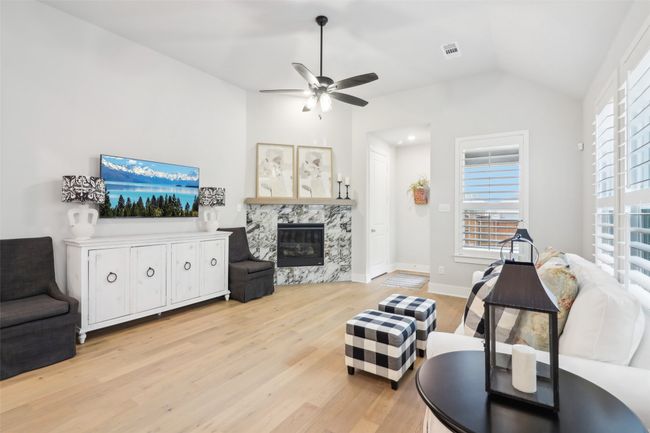 8128 Legacy Trl, House other with 3 bedrooms, 2 bathrooms and null parking in Mckinney TX | Image 8