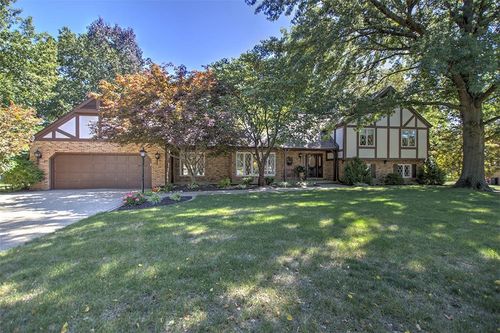 818 Stevens Creek Ct, Forsyth, IL, 62535-9711 | Card Image