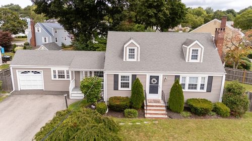 52 Chisholm Rd, Weymouth, MA, 02190-2946 | Card Image