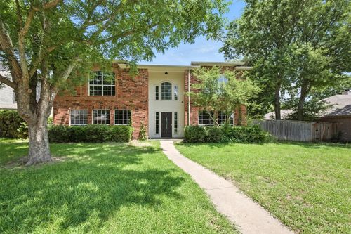 825 Foxwood Ln, Wylie, TX, 75098-3829 | Card Image