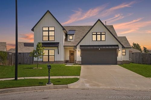 3118 W Yuma Ct, Broken Arrow, OK, 74011-5705 | Card Image
