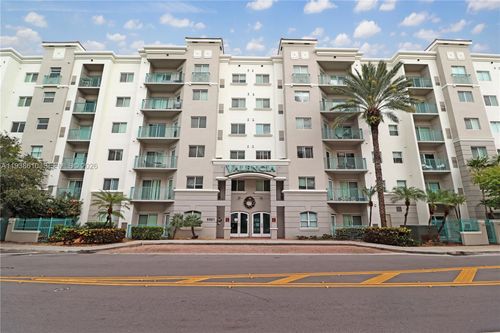 apt-249-6001 Sw 70th St, South Miami, FL, 33143-3425 | Card Image