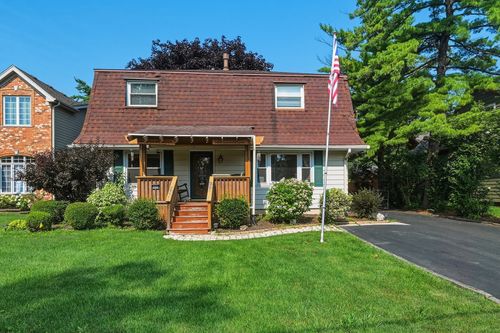 310 N Washington St, Westmont, IL, 60559-1513 | Card Image