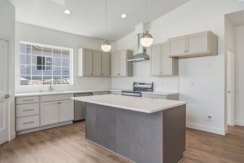 4401 Conifer St, West Richland, WA, 99353-5610 | Card Image