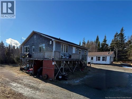 36 Leonard Dr, Grand Manan, NB, E5G4C6 | Card Image