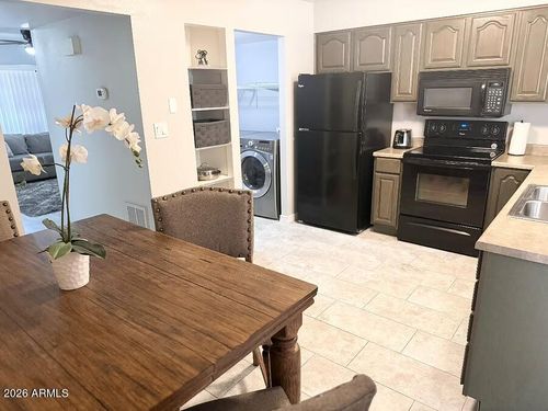 1115 E Fremont Dr, Tempe, AZ, 85282-7113 | Card Image