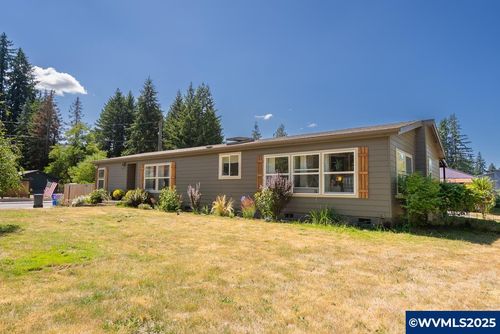 165 8th Pl, Mill City, OR, 97360-2303 | Card Image