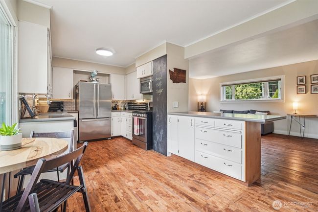 1209 Yew St, House other with 3 bedrooms, 2 bathrooms and null parking in Bellingham WA | Image 8