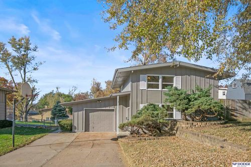 4814 N 81st St, Omaha, NE, 68134-3235 | Card Image