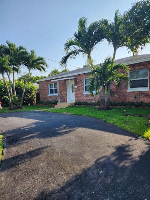 2005 Mercer Ave, West Palm Beach, FL, 33401-6869 | Card Image
