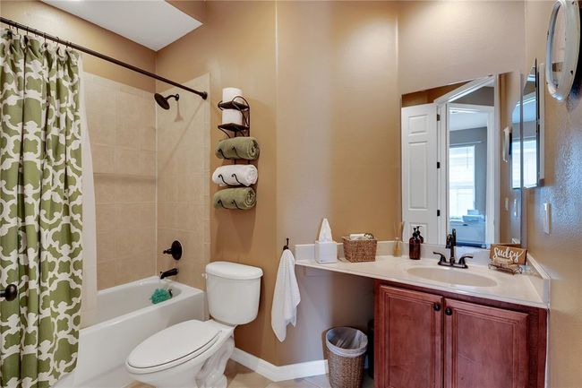 Guest bath | Image 33