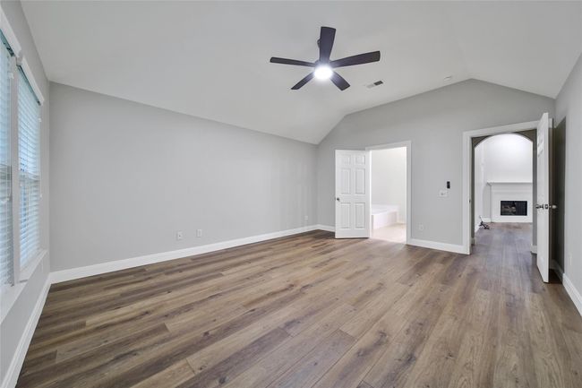 This large room with high ceilings and plenty of options for easy furniture arrangement is a space you'll love. | Image 17