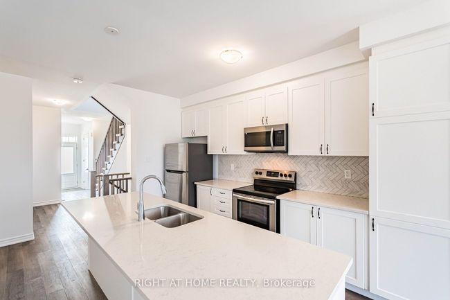 48 Forestwalk St, House attached with 3 bedrooms, 3 bathrooms and 2 parking in Kitchener ON | Image 8