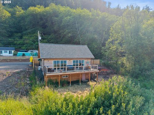 2375 Bayocean Rd Nw, Tillamook, OR, 97141-8422 | Card Image