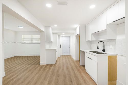 16401 Nw 19th Ct, Miami Gardens, FL, 33054-6668 | Card Image