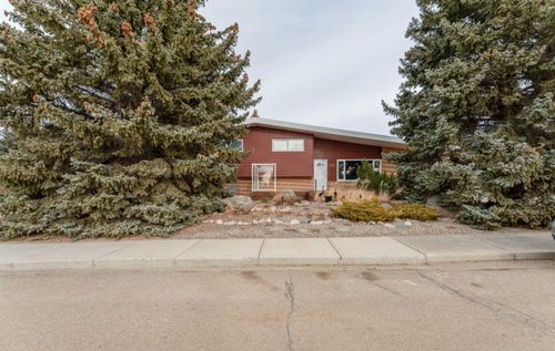 401 Centre Ave Ne, Milk River, AB, T0K1M0 | Card Image