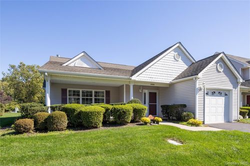 1504 Pebble Beach Path, Riverhead, NY, 11901-1891 | Card Image