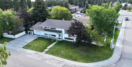 5301 15 Ave, Edson, AB, T7E1H2 | Card Image