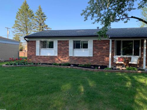 45908 Keding St, Utica, MI, 48317-6022 | Card Image