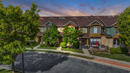 943 Farmington Xing, Farmington, UT, 84025-3860 | Card Image