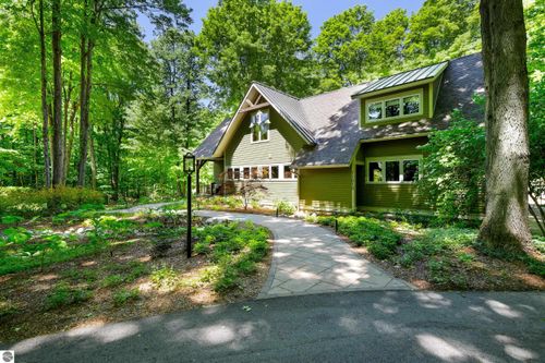 11610 Mountainwoods Drive, Thompsonville, MI, 49683 | Card Image