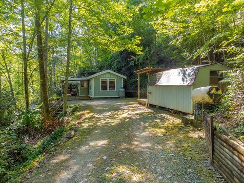 283 Briggs Cove Rd, Robbinsville, NC, 28771-8925 | Card Image