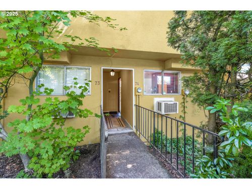74-839 Sw Broadway Dr, Portland, OR, 97201-3187 | Card Image
