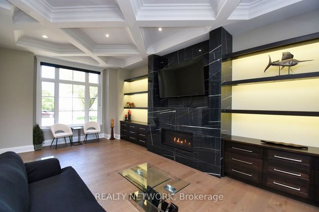 68 Mountain Brow Blvd, House other with 6 bedrooms, 6 bathrooms and 8 parking in Hamilton ON | Image 6