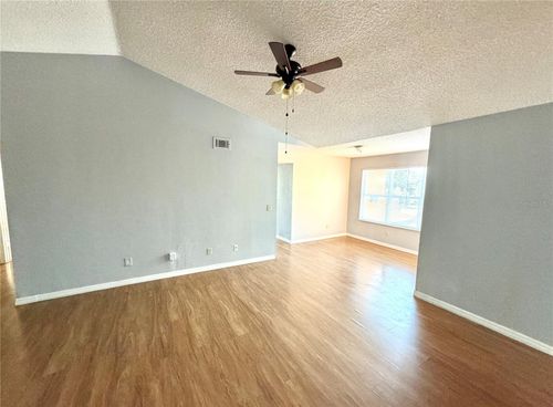 apt-1938-4518 Commander Dr, ORLANDO, FL, 32822-3520 | Card Image