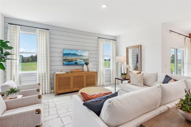 917 Pearlwood Loop, House other with 4 bedrooms, 2 bathrooms and null parking in EAGLE LAKE FL | Image 8