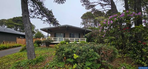 5840 Hacienda Av, Lincoln City, OR, 97367 | Card Image