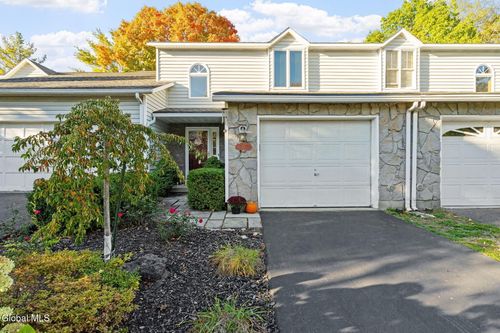 38 Woodside Dr, Albany, NY, 12208-1155 | Card Image