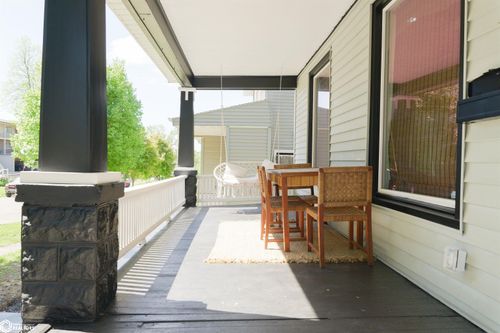 819 N 3rd St, Burlington, IA, 52601-5006 | Card Image