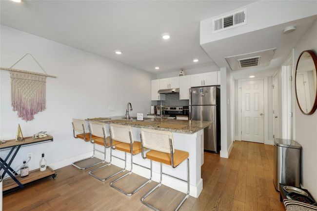 APT-147 - 909 Reinli St, Condo with 1 bedrooms, 1 bathrooms and 2 parking in Austin TX | Image 9